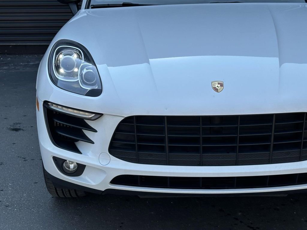 Used 2016 Porsche Macan S image 10