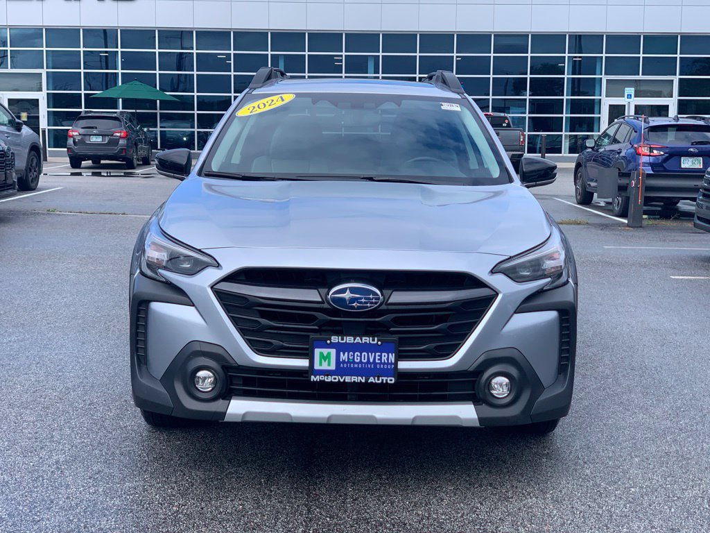 Used 2024 Subaru Outback Limited XT AWD/4WD image 3