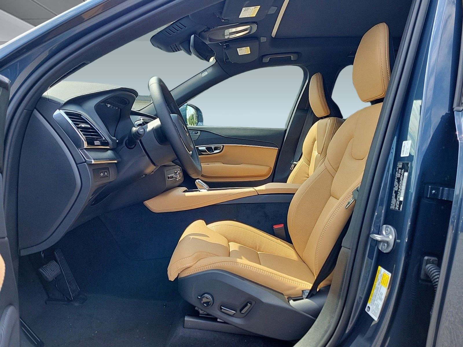 New 2024 Volvo XC90 T8 Ultimate w/ Protection Package Premier image 5