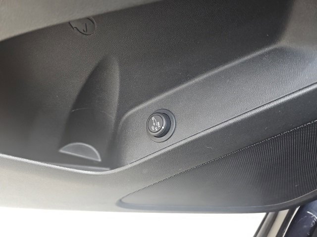 Used 2022 Chevrolet Equinox LT image 27