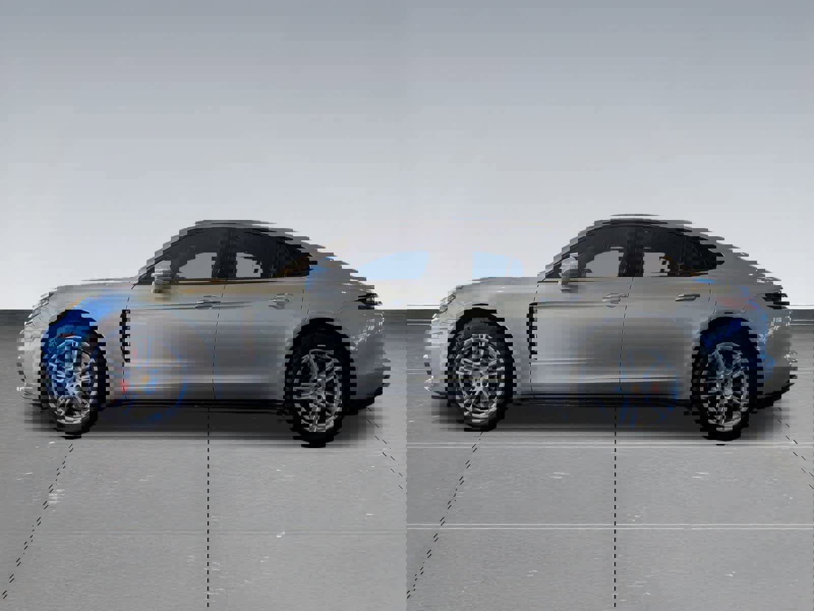 Used 2017 Porsche Panamera 4 image 3