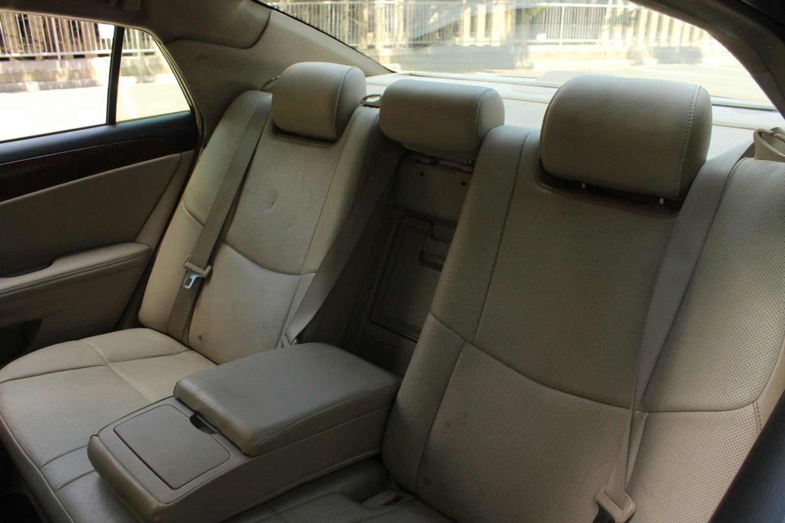 Used 2011 Toyota Avalon Limited FWD image 18