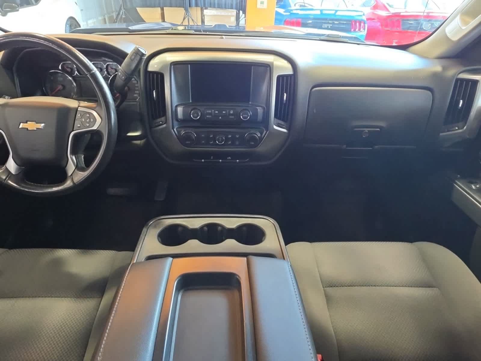 Used 2018 Chevrolet Silverado 1500 LT w/ All Star Edition AWD/4WD image 27