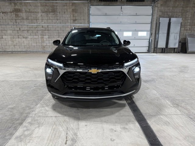 New 2025 Chevrolet Trax LT w/ Driver Confidence Package image 2