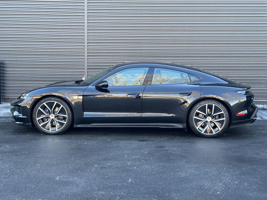 New 2026 Porsche Taycan image 2