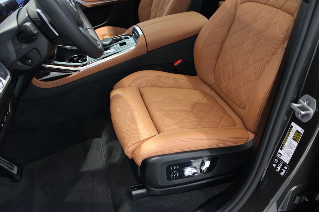 New 2026 BMW X7 xDrive40i image 9