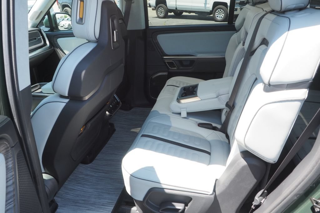 Used 2023 Rivian R1S Launch Edition Quad AWD/4WD image 15