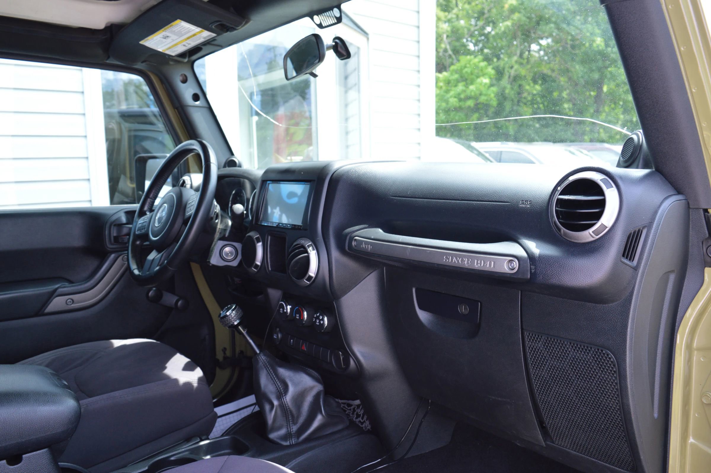 Used 2013 Jeep Wrangler Unlimited Sport w/ Connectivity Group image 31