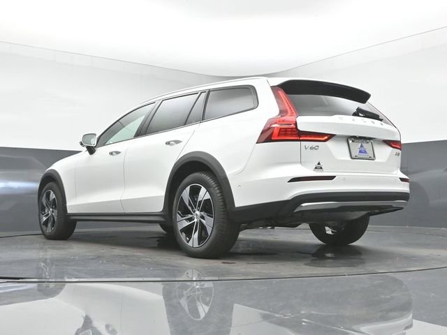 New 2026 Volvo V60 B5 Cross Country Plus w/ Protection Package Premier image 44