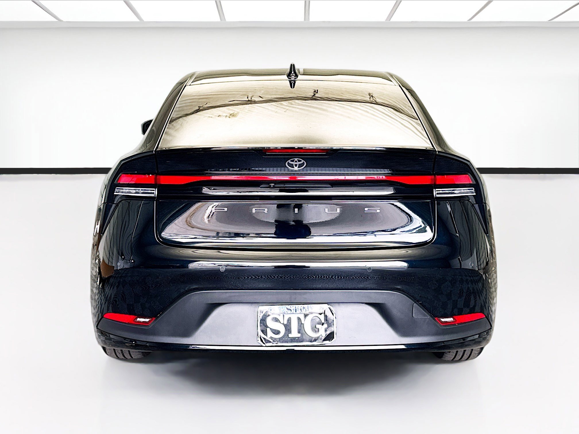 Used 2024 Toyota Prius Limited image 5