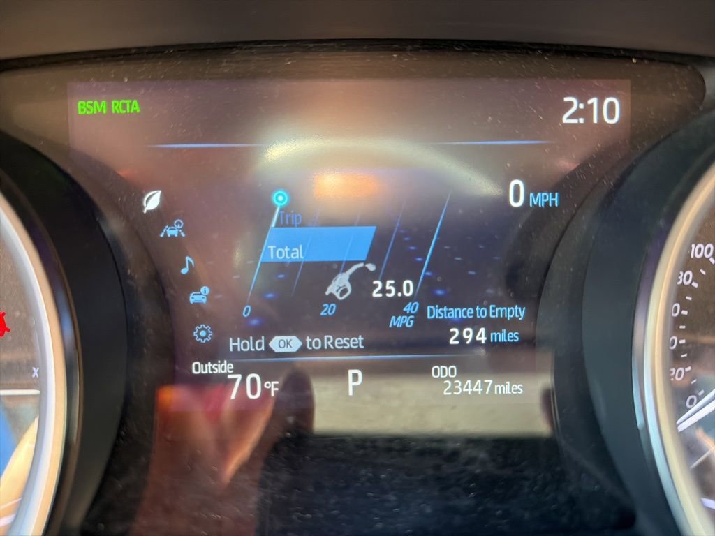 Used 2024 Toyota Camry XLE w/ Navigation Package image 12