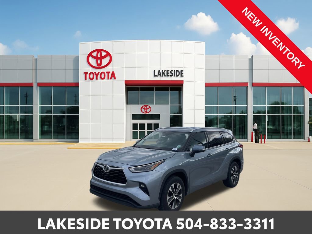 Used 2021 Toyota Highlander XLE
