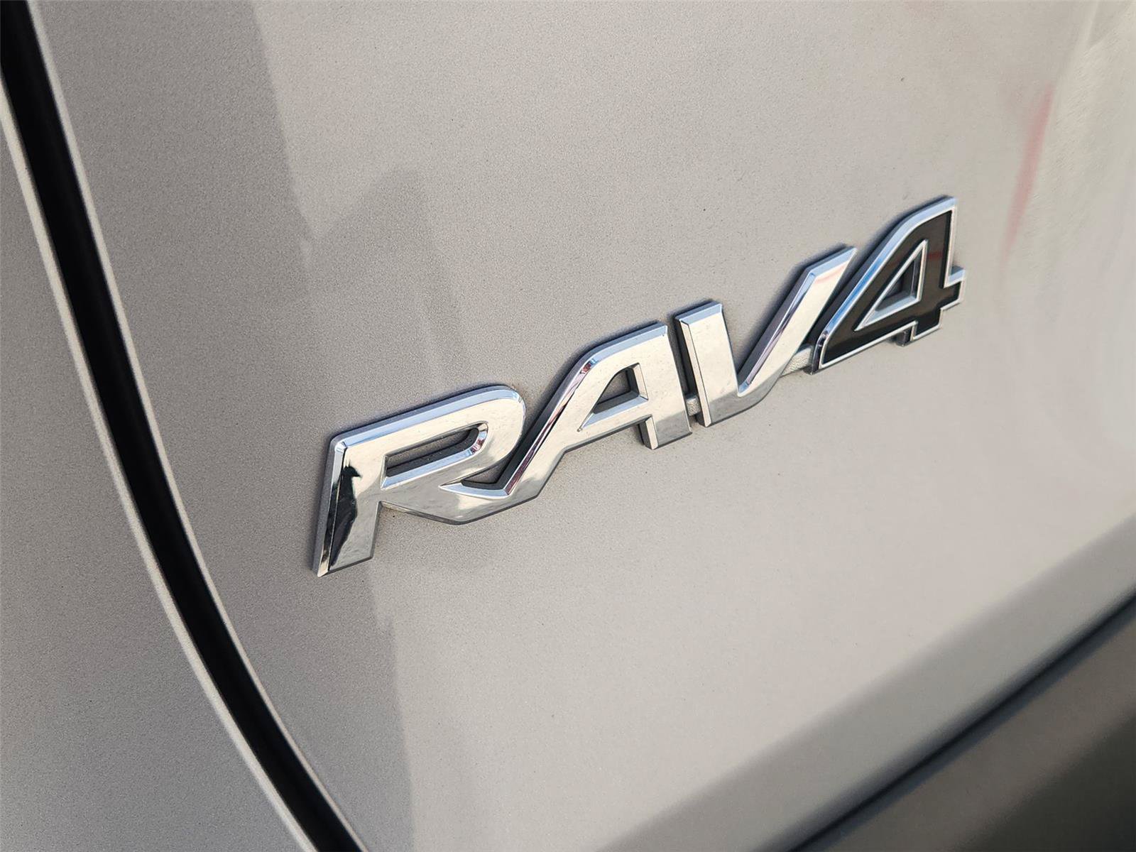 Used 2023 Toyota RAV4 XLE w/ Convenience Package FWD image 31