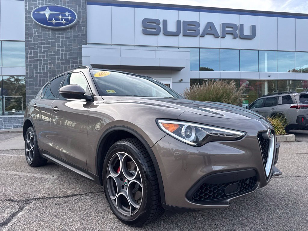 Used 2019 Alfa Romeo Stelvio Sport w/ Quick Order Package 22J Sport AWD/4WD image 1