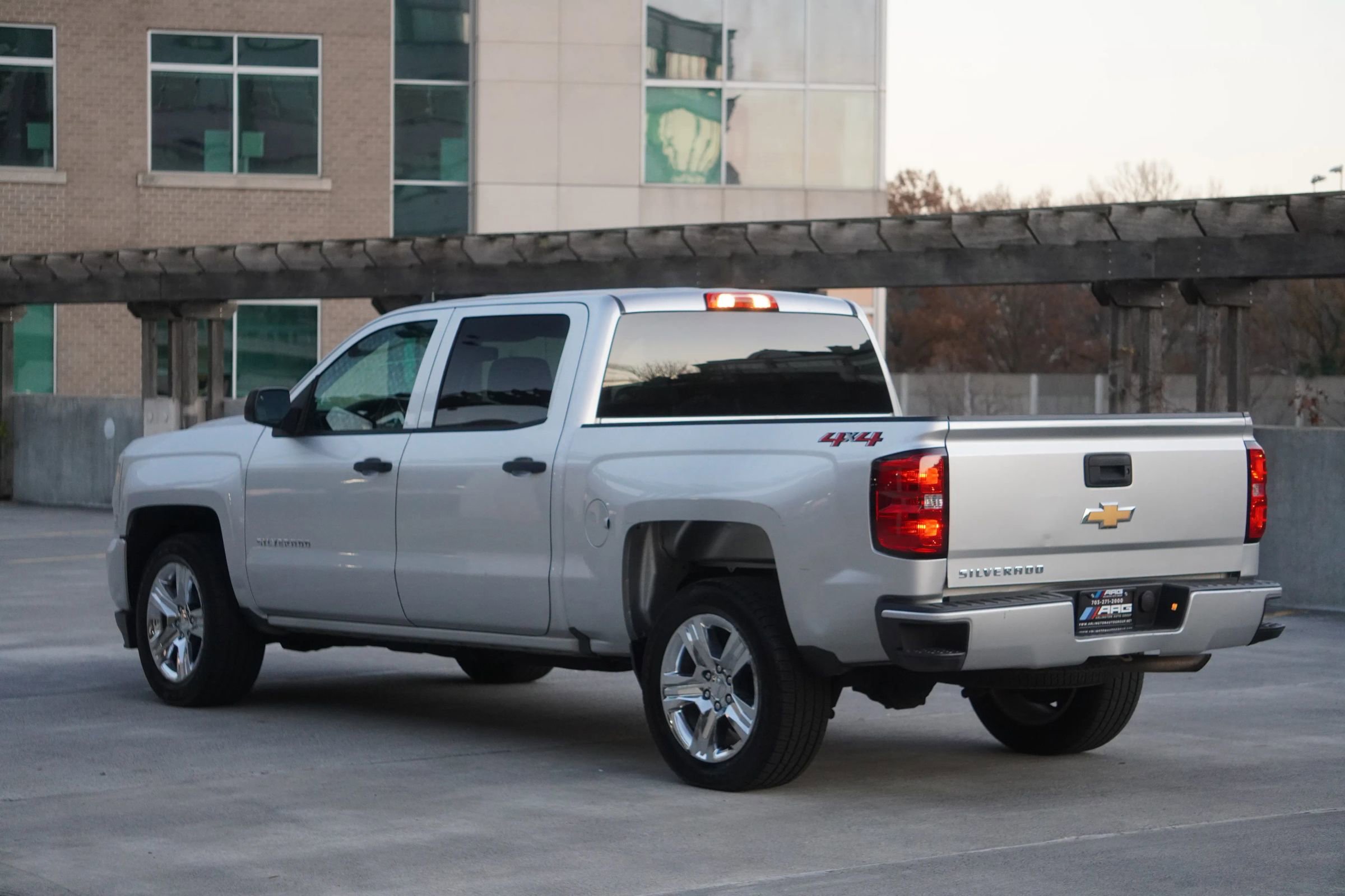 Used 2018 Chevrolet Silverado 1500 Custom w/ Custom Convenience Package AWD/4WD image 21