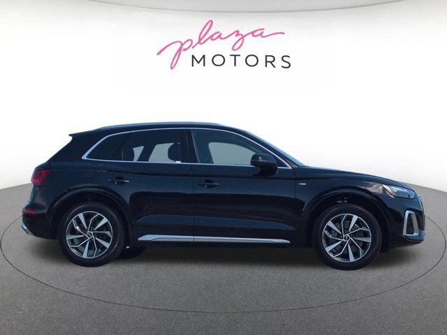 Used 2023 Audi Q5 2.0T Premium w/ Convenience Package AWD/4WD image 4