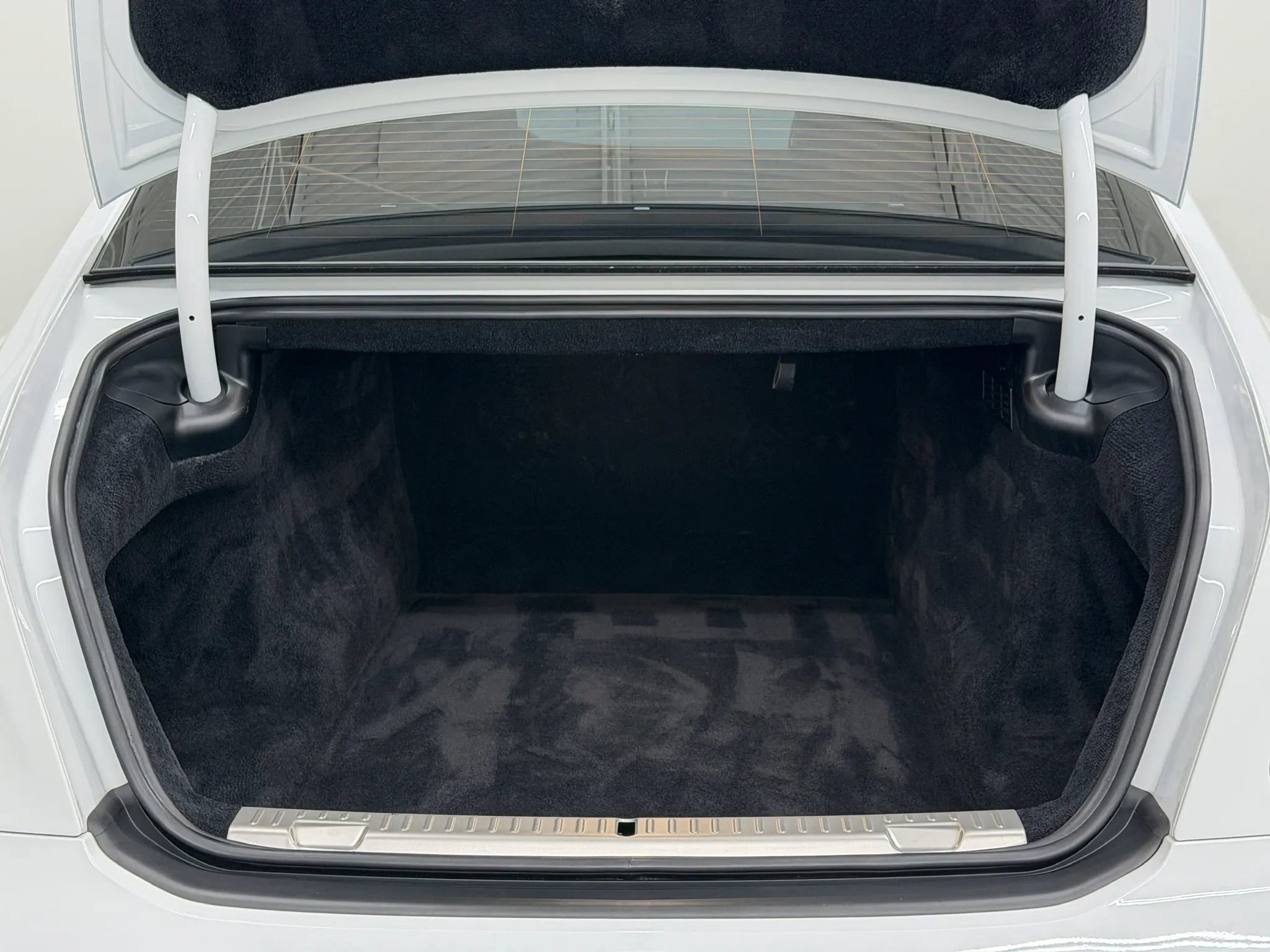 Used 2022 Rolls-Royce Ghost AWD/4WD image 47