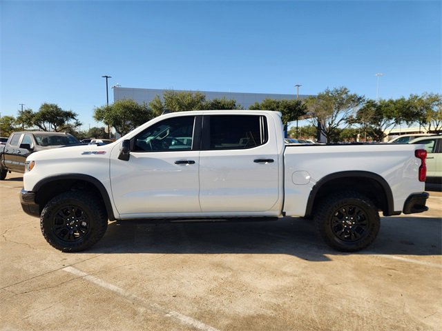 Used 2024 Chevrolet Silverado 1500 ZR2 w/ Technology Package image 4