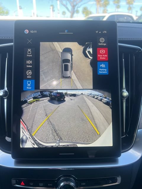New 2026 Volvo XC90 T8 Plus w/ Protection Package AWD/4WD image 15