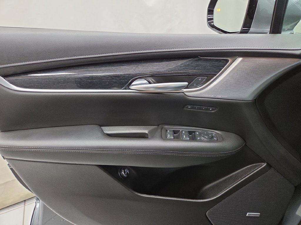 Used 2022 Cadillac XT5 Premium Luxury w/ LPO, Floor Liner Package AWD/4WD image 22