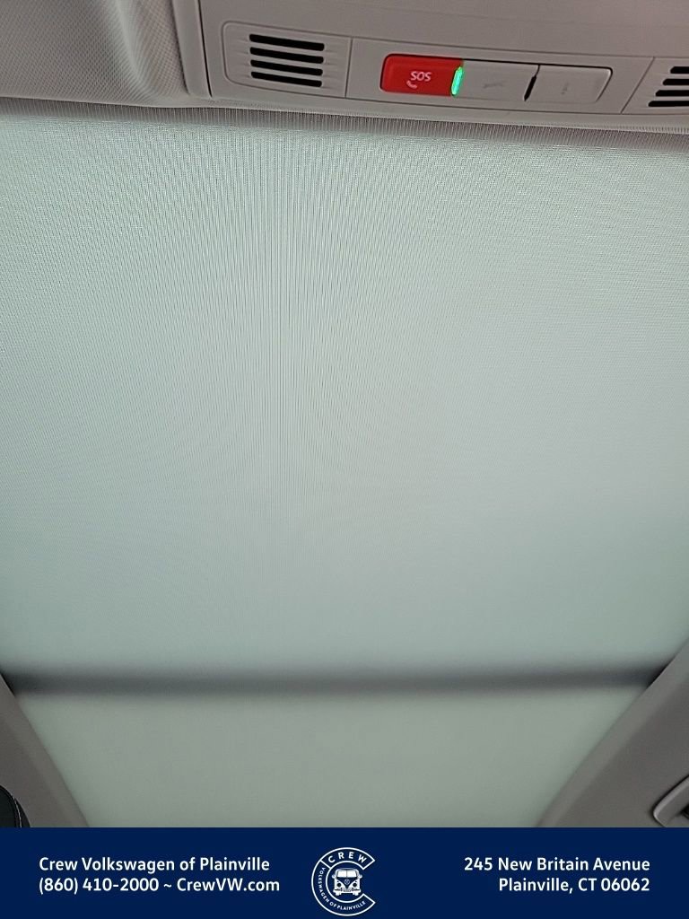 Certified 2022 Volkswagen Taos SEL image 12