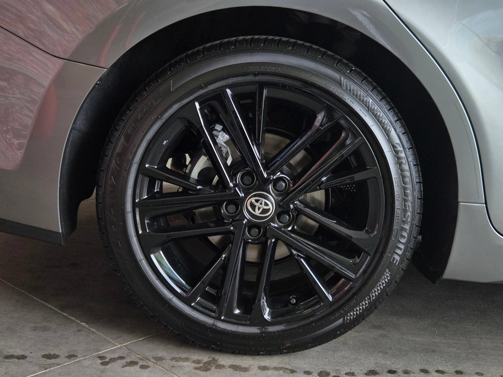 Used 2026 Toyota Camry SE FWD image 5