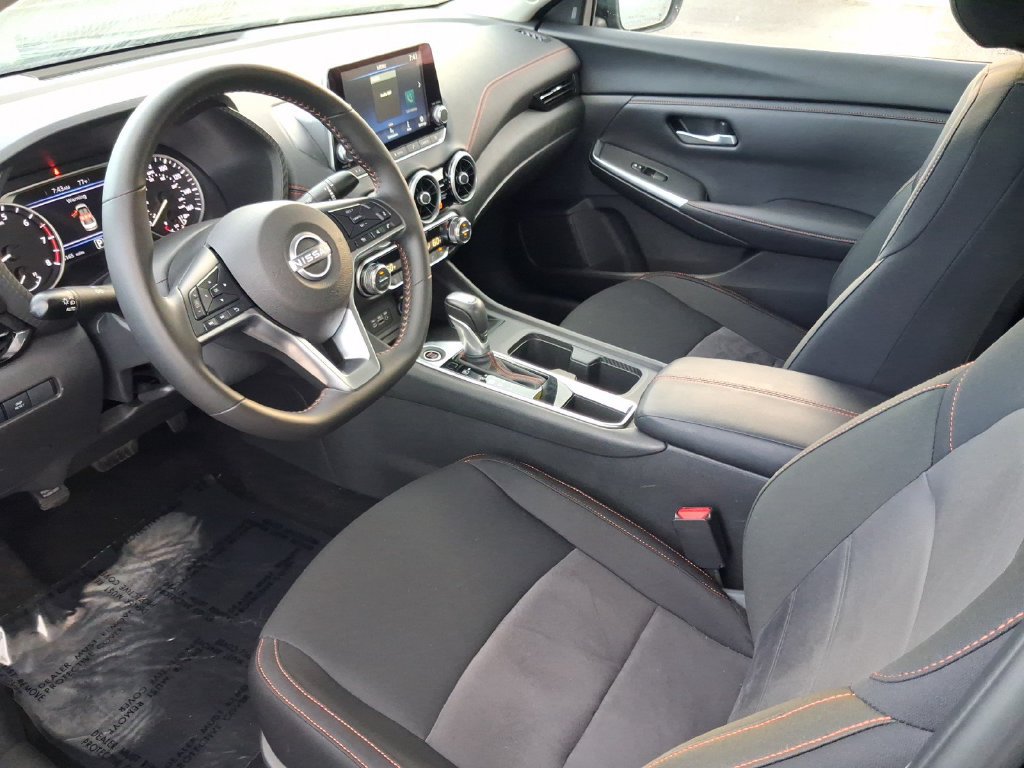 Certified 2025 Nissan Sentra SR w/ Midnight Edition FWD image 19