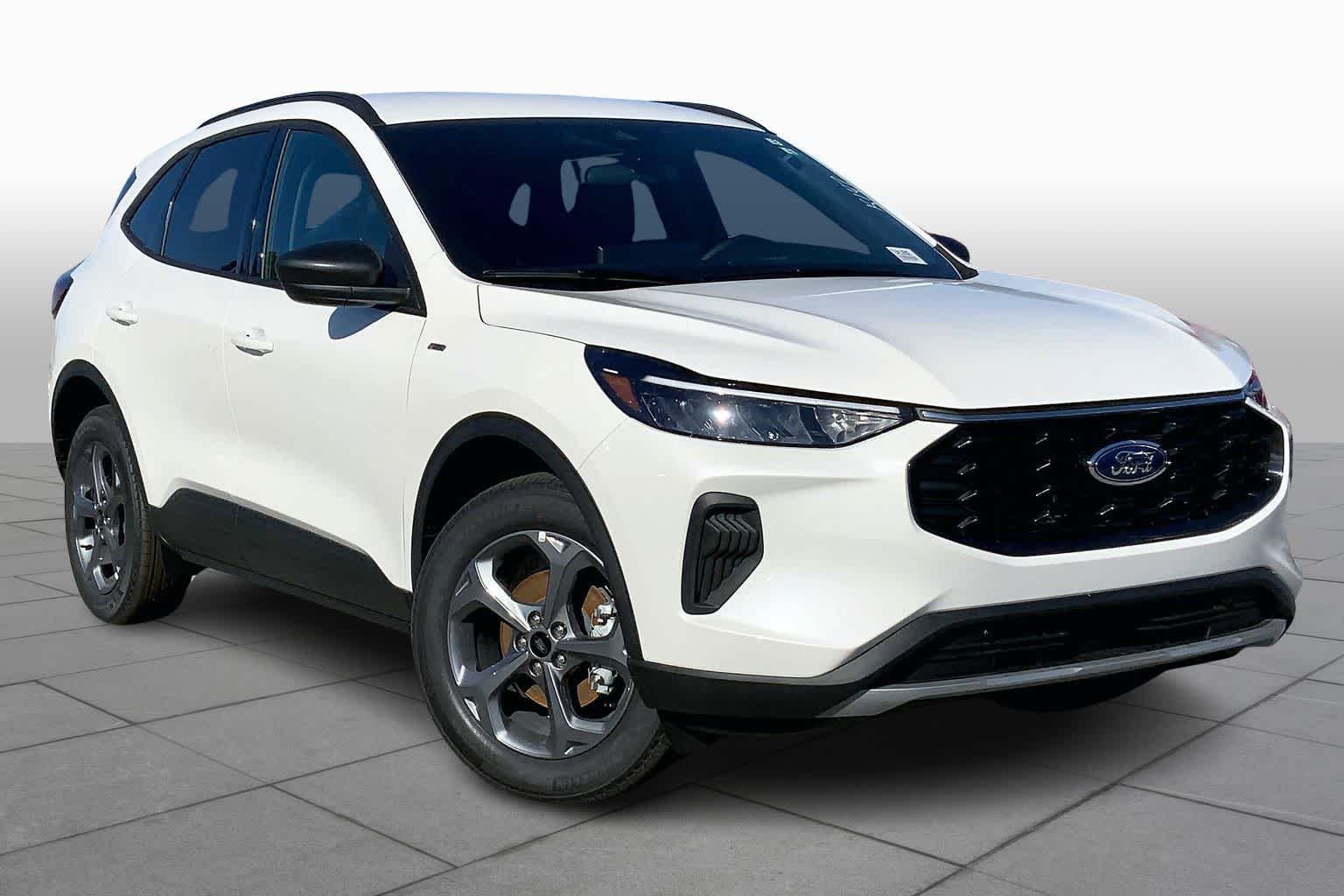 New 2026 Ford Escape ST-Line w/ Tech Pack #1 FWD image 2