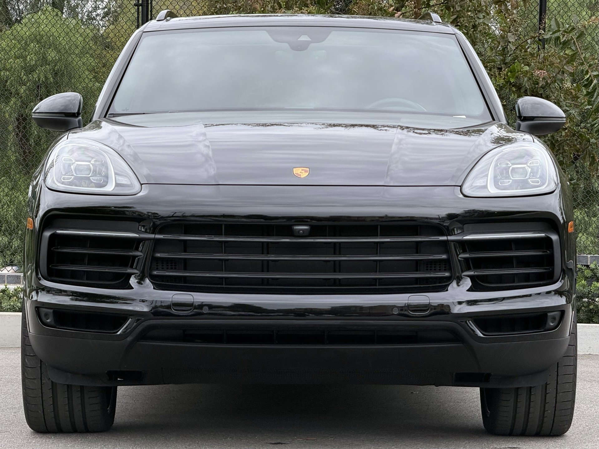 Certified 2022 Porsche Cayenne Platinum Edition image 10