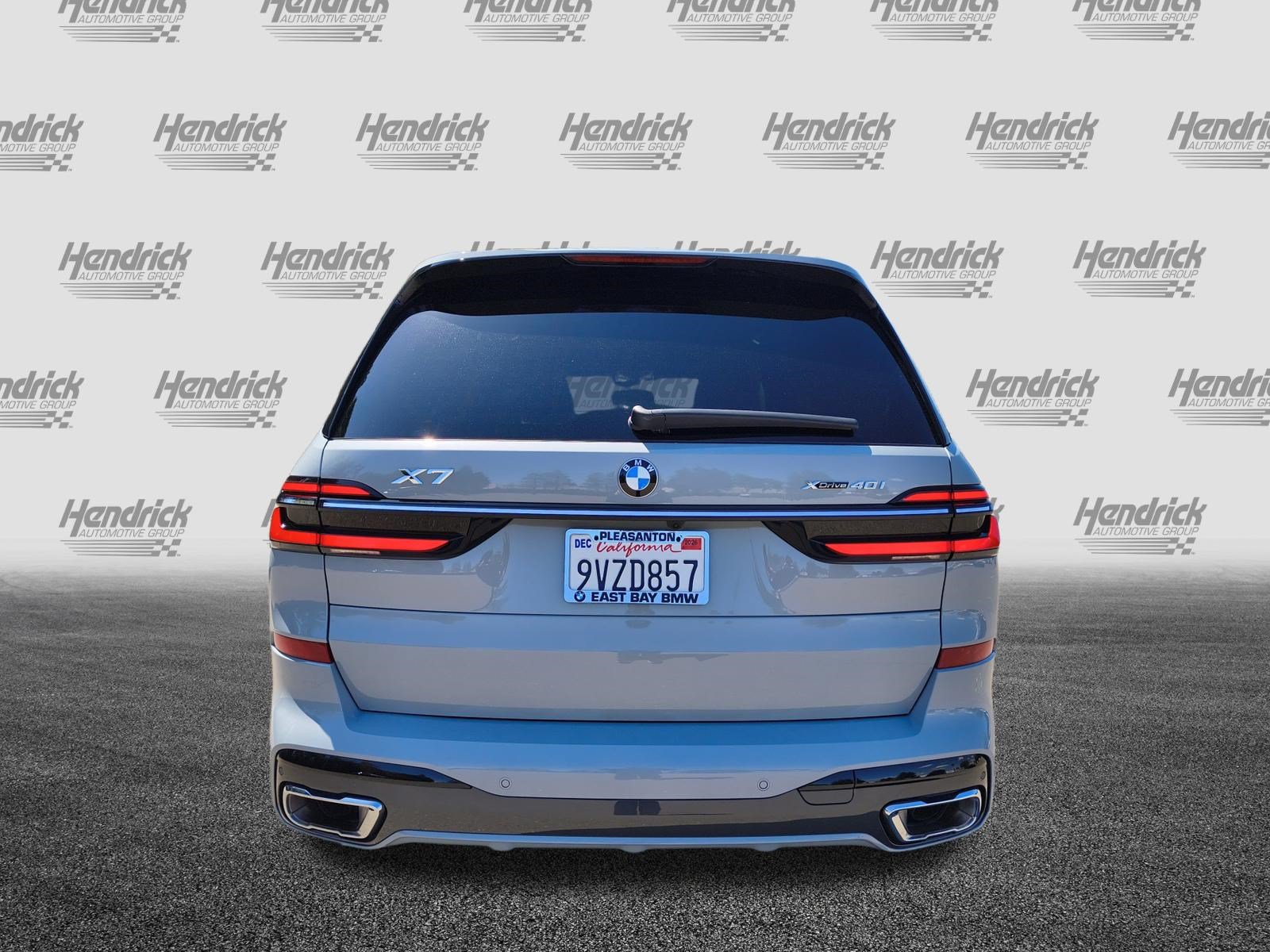 Used 2026 BMW X7 xDrive40i w/ M Sport Package AWD/4WD image 9