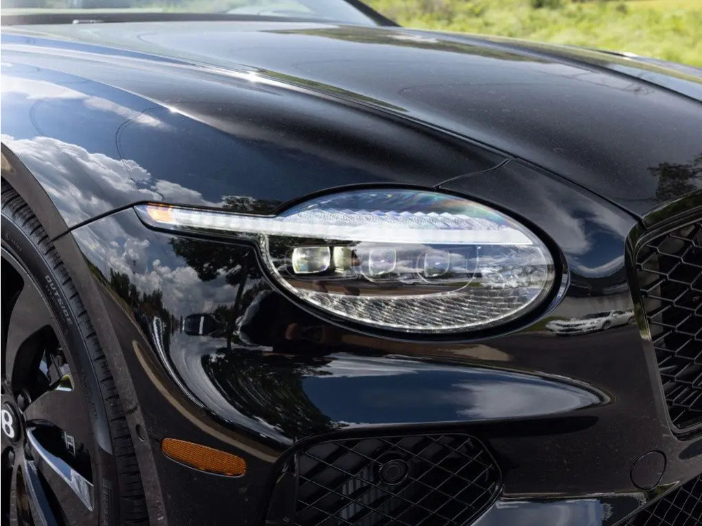 Certified 2025 Bentley Continental GTC AWD/4WD image 18
