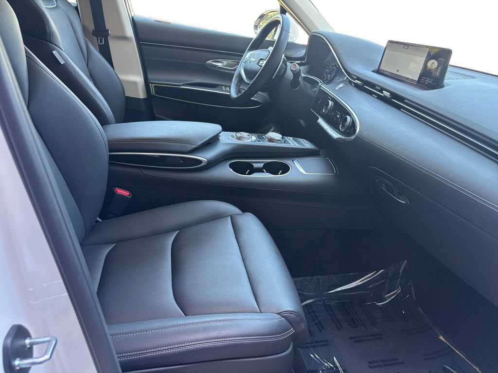 Used 2025 Genesis GV70 2.5T AWD/4WD image 15
