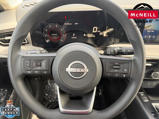 Used 2025 Nissan Kicks SV w/ SV Premium Package FWD image 26