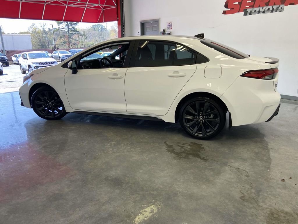 Used 2025 Toyota Corolla XSE image 6