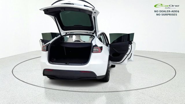 Used 2025 Tesla Model Y Performance AWD/4WD image 17