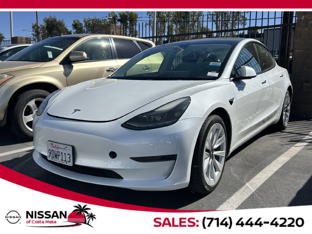 Used 2023 Tesla Model 3 Standard Range RWD image 1