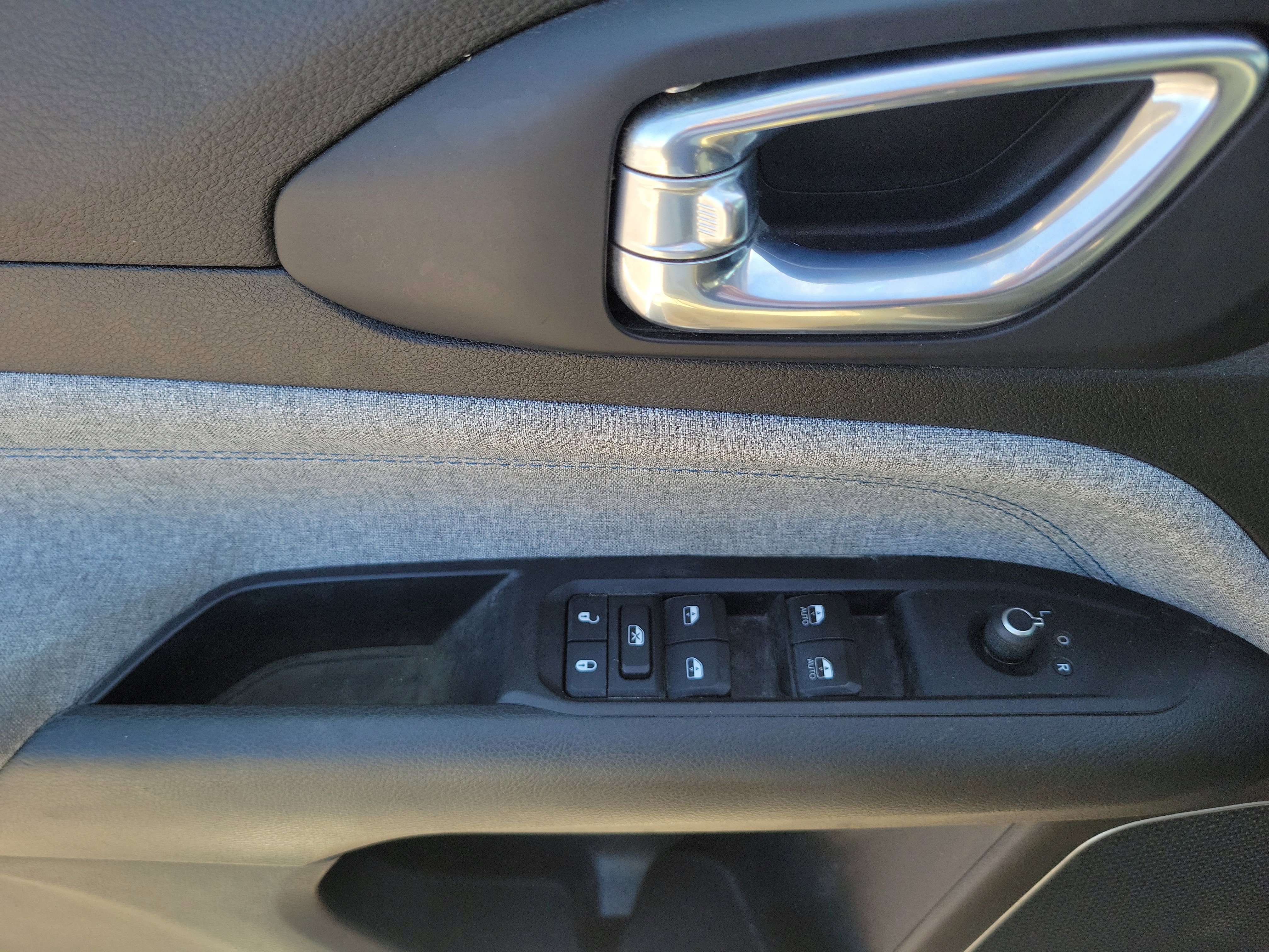 Used 2022 Jeep Compass Latitude w/ Convenience Group image 19
