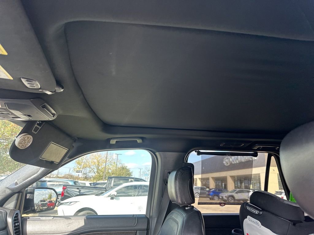 Used 2018 Ford Expedition Limited w/ Equipment Group 302A image 2