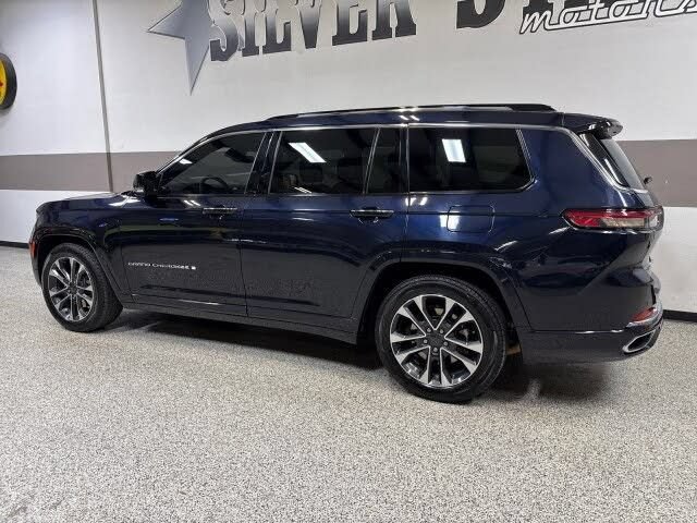Used 2023 Jeep Grand Cherokee L Overland AWD/4WD image 6