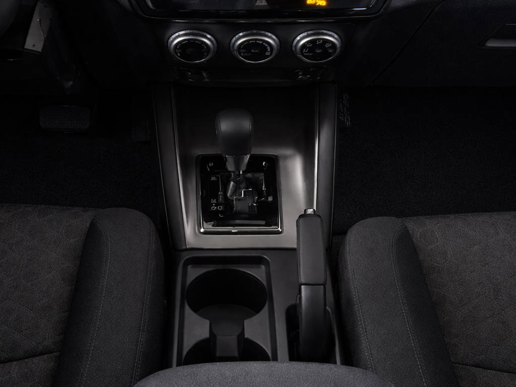 Used 2026 Mitsubishi Outlander Sport LE AWD/4WD image 19