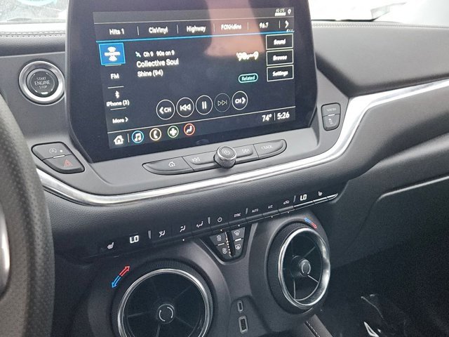 Used 2025 Chevrolet Blazer LT image 17