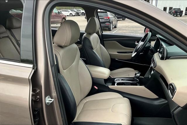 Used 2019 Hyundai Santa Fe Limited w/ Cargo Package FWD image 29
