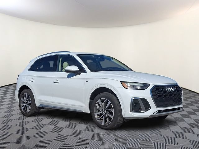 Used 2023 Audi Q5 2.0T Premium w/ Convenience Package AWD/4WD image 1