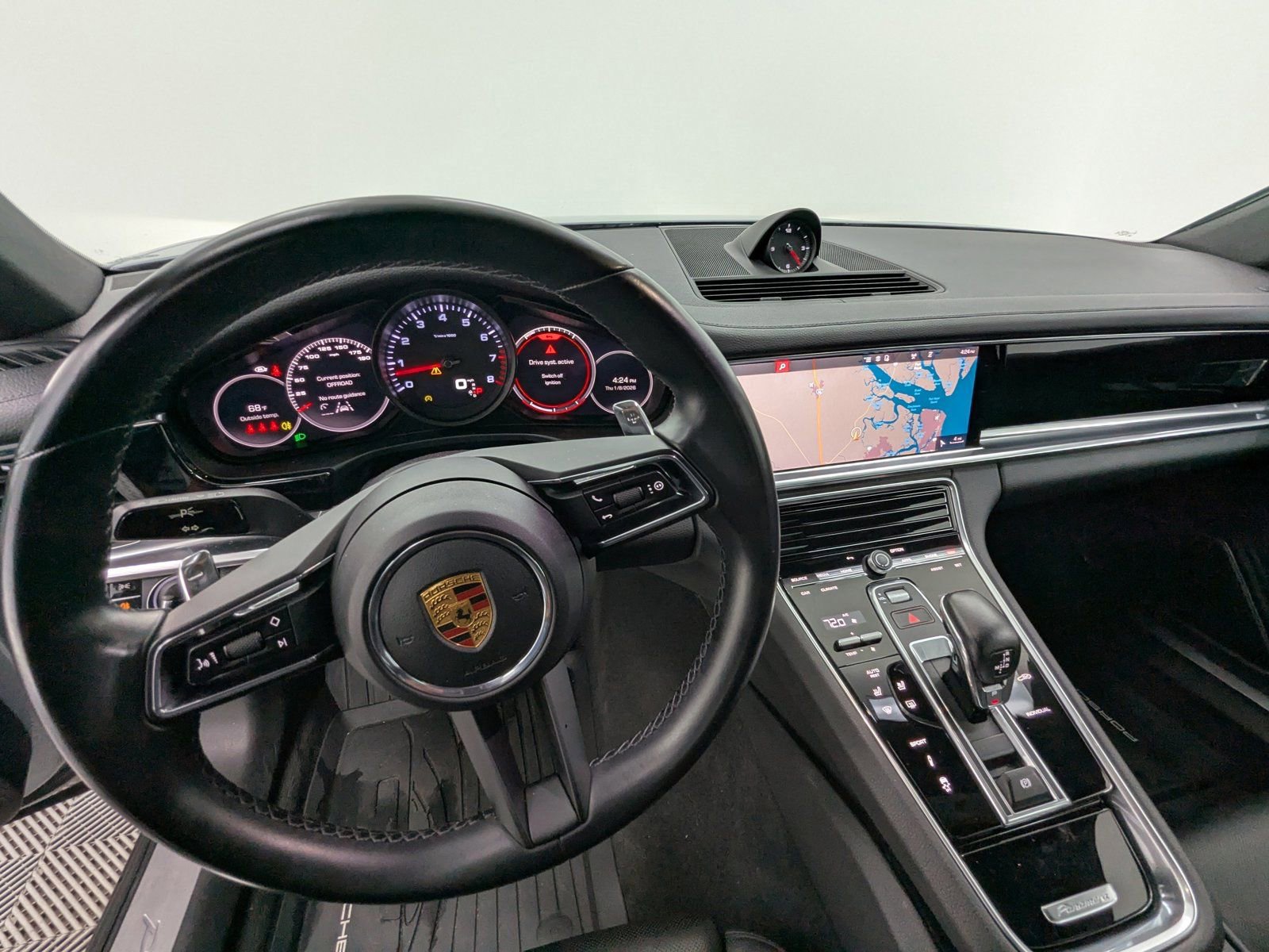 Certified 2021 Porsche Panamera image 4