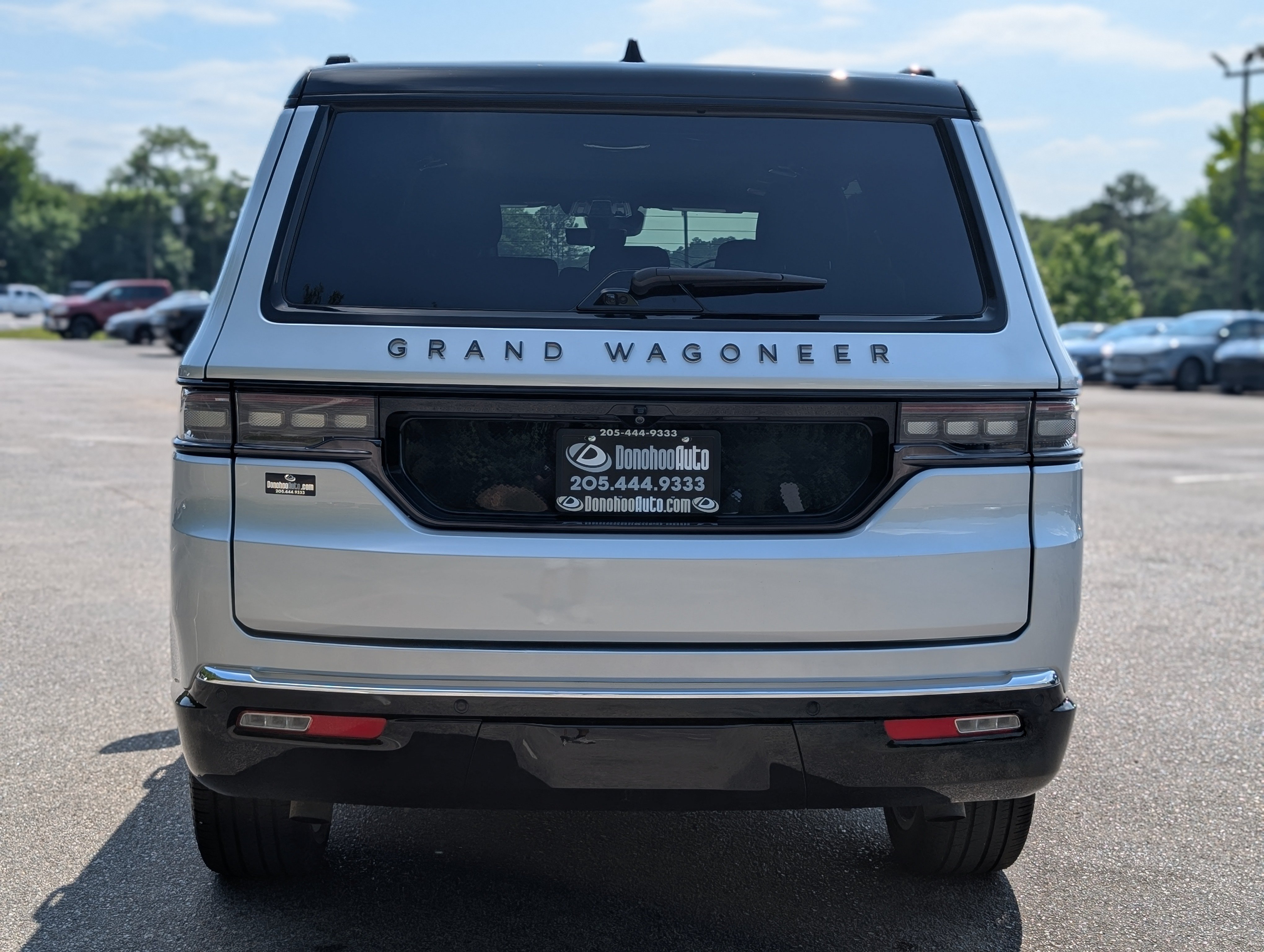 Used 2025 Jeep Grand Wagoneer Series II Obsidian w/ Quick Order Packagew 28T AWD/4WD image 8