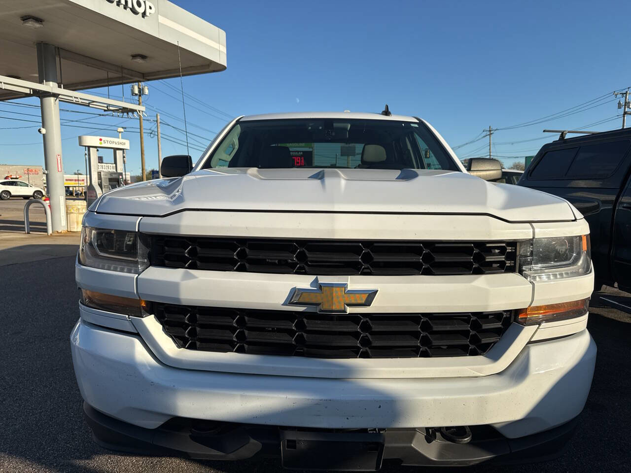 Used 2017 Chevrolet Silverado 1500 Custom w/ Custom Convenience Package image 1