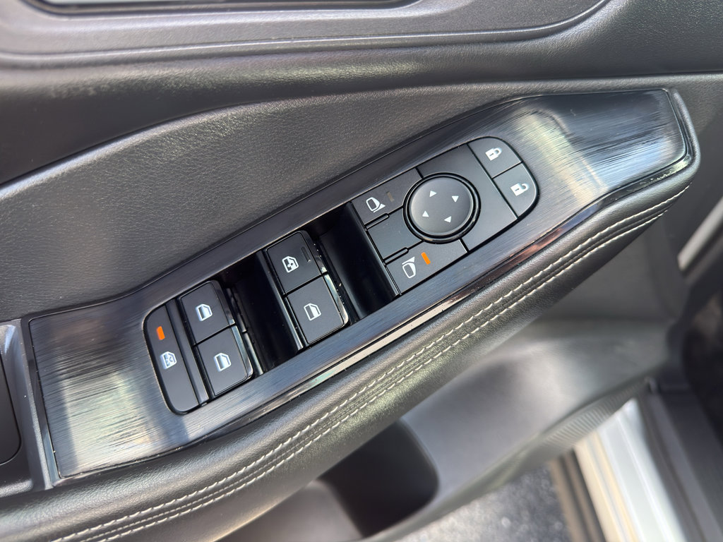 Certified 2023 Nissan Rogue SV w/ SV Premium B Package image 12