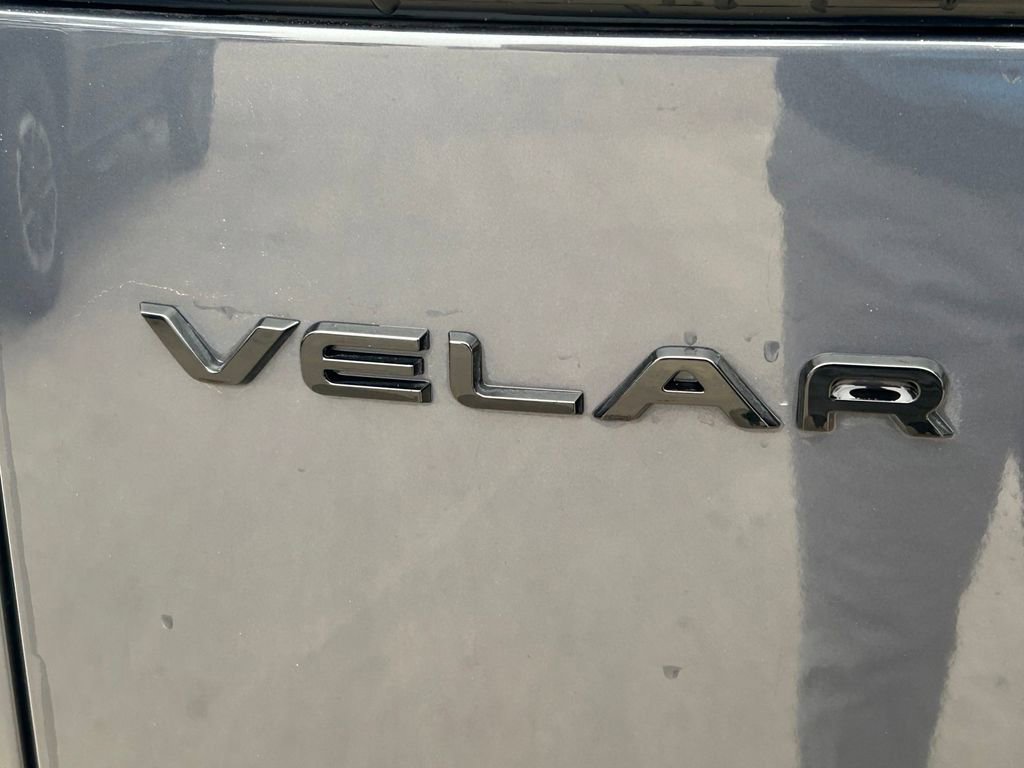 Used 2025 Land Rover Range Rover Velar Dynamic SE image 10
