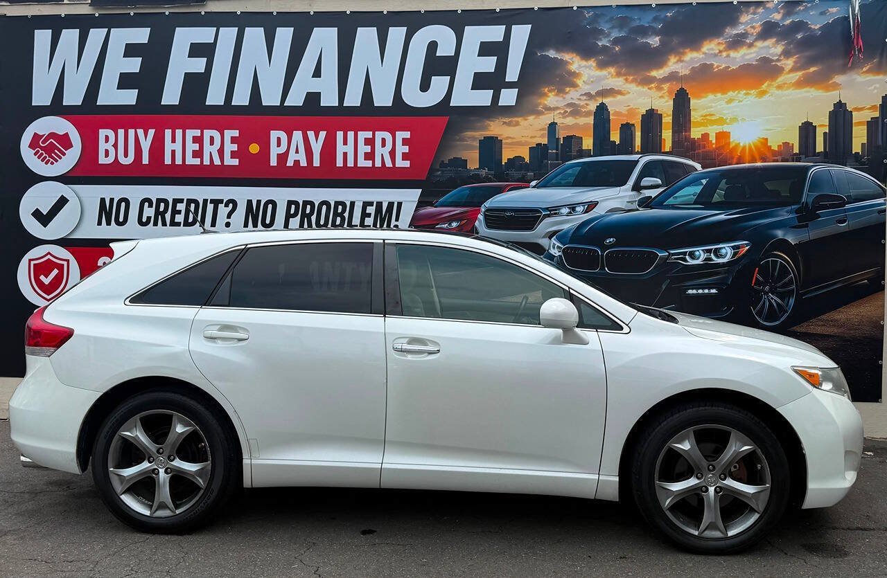 Used 2009 Toyota Venza FWD image 3