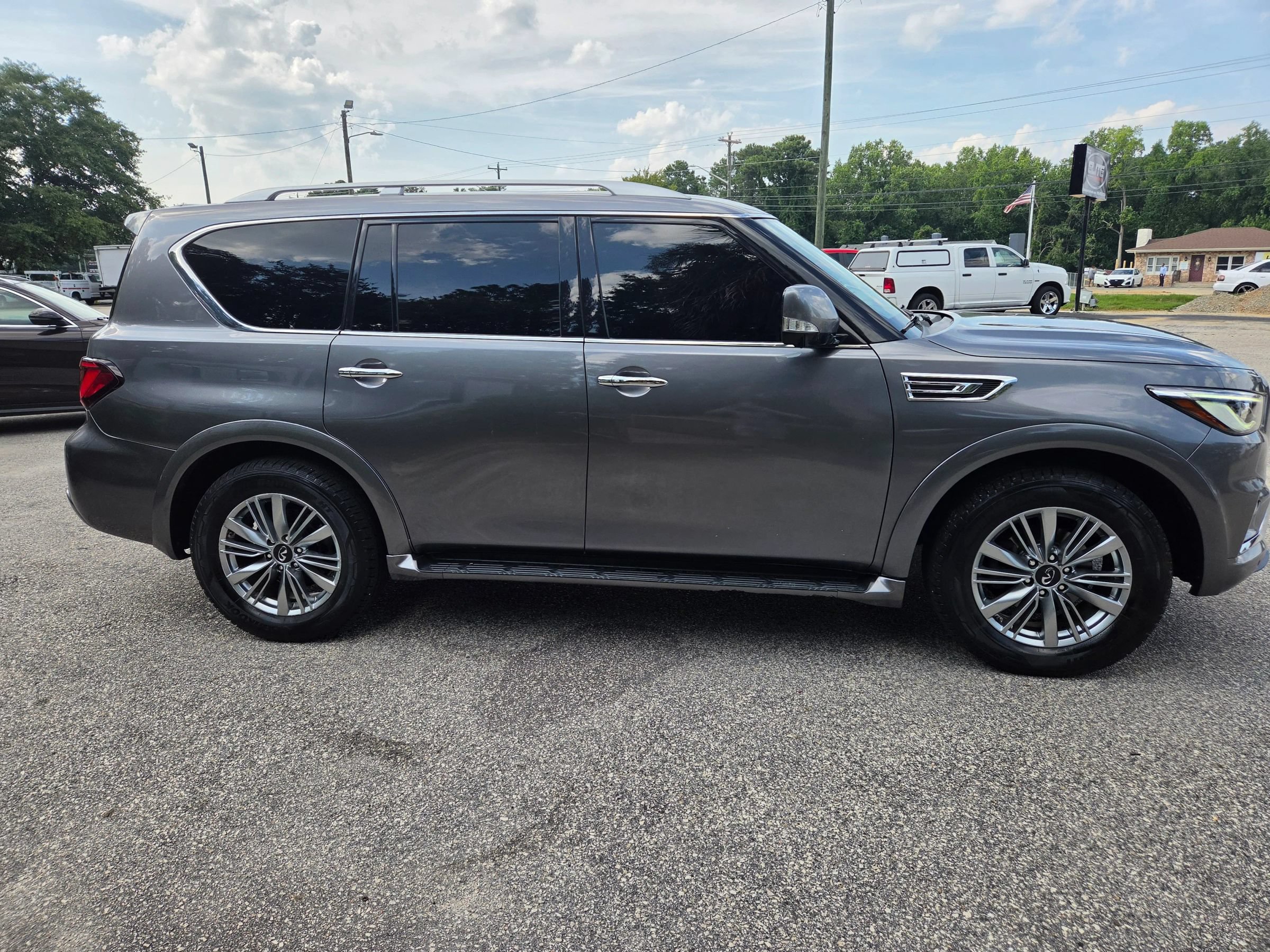 Used 2020 INFINITI QX80 Luxe w/ Proassist Package AWD/4WD image 4